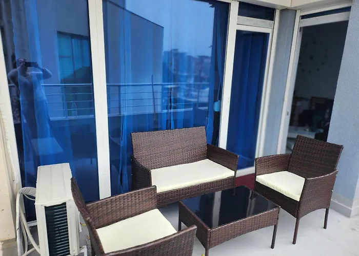 на център Apartment