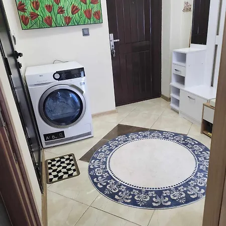 на център Апартамент *